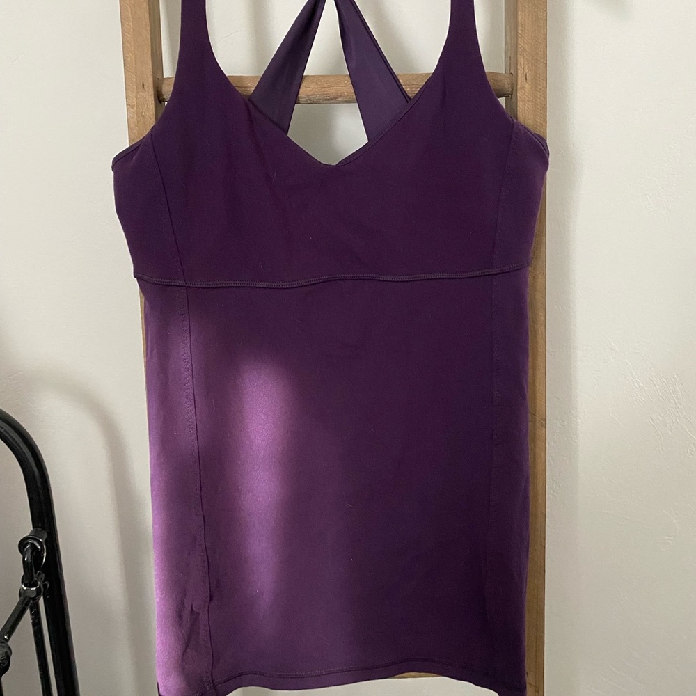 Lululemon tank